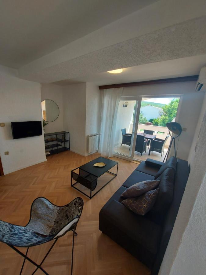 Apartments Fugosic Punat Exterior photo